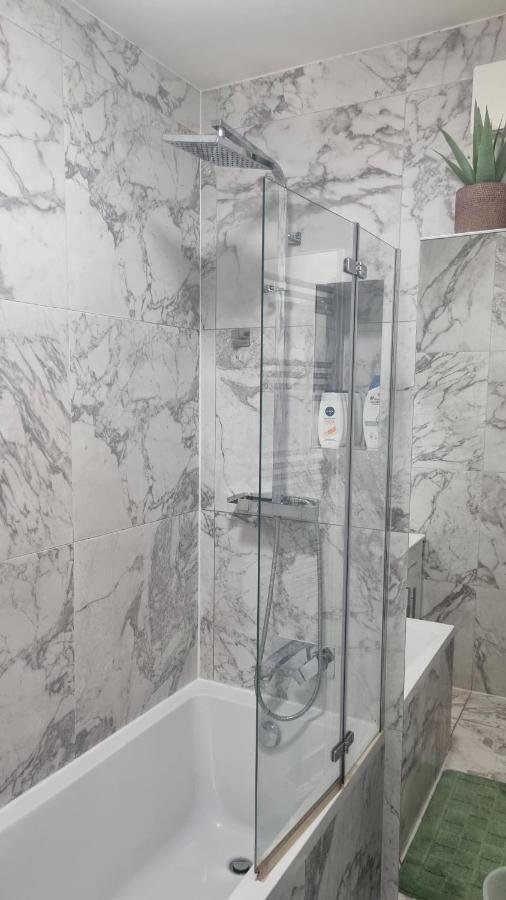 33 Camden Square - Double Room Londyn Zewnętrze zdjęcie